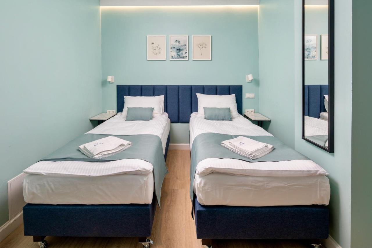 Jess Inn Hostel Rondo Charles De Gaulle Warszawa Zewnętrze zdjęcie